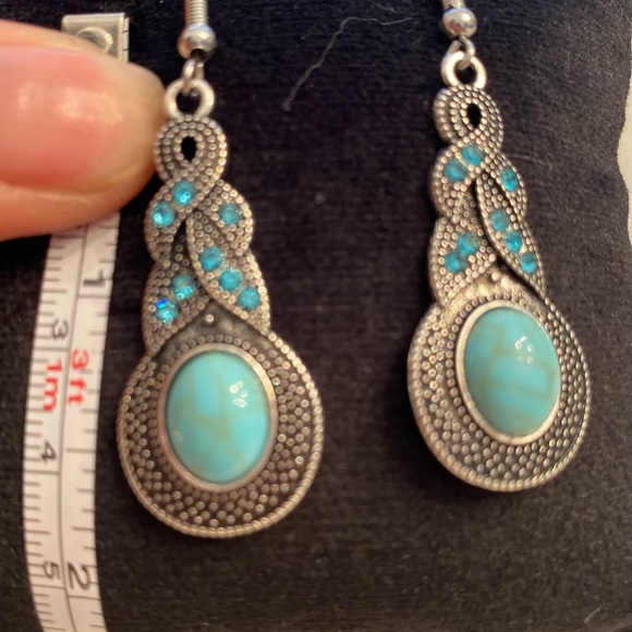 Vintage Turquoise Gemstone Drop Earrings - Picture 3 of 3